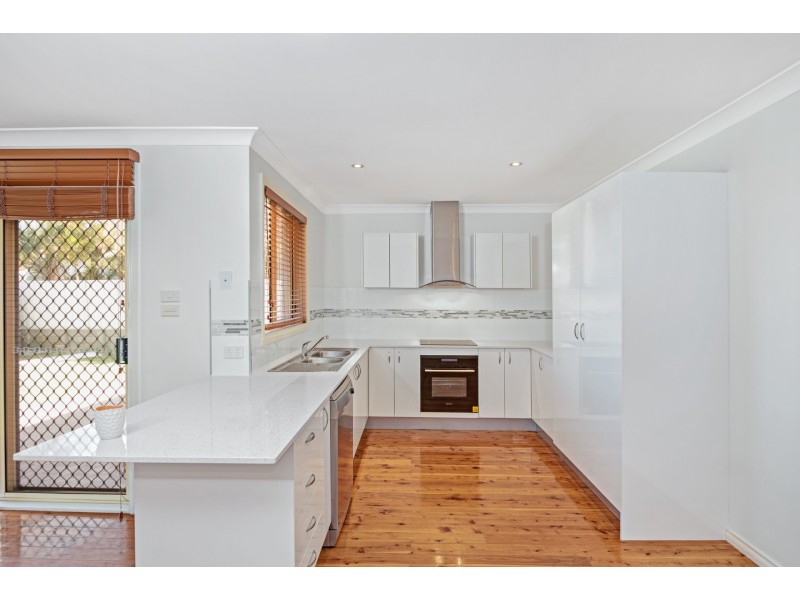 17 Daintree Crescent, Blue Haven NSW 2262