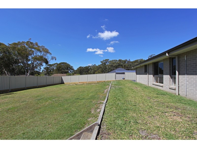 11a Morisset Park Road, Morisset Park NSW 2264