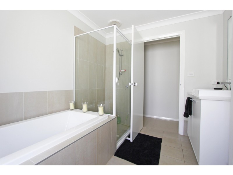 11a Morisset Park Road, Morisset Park NSW 2264