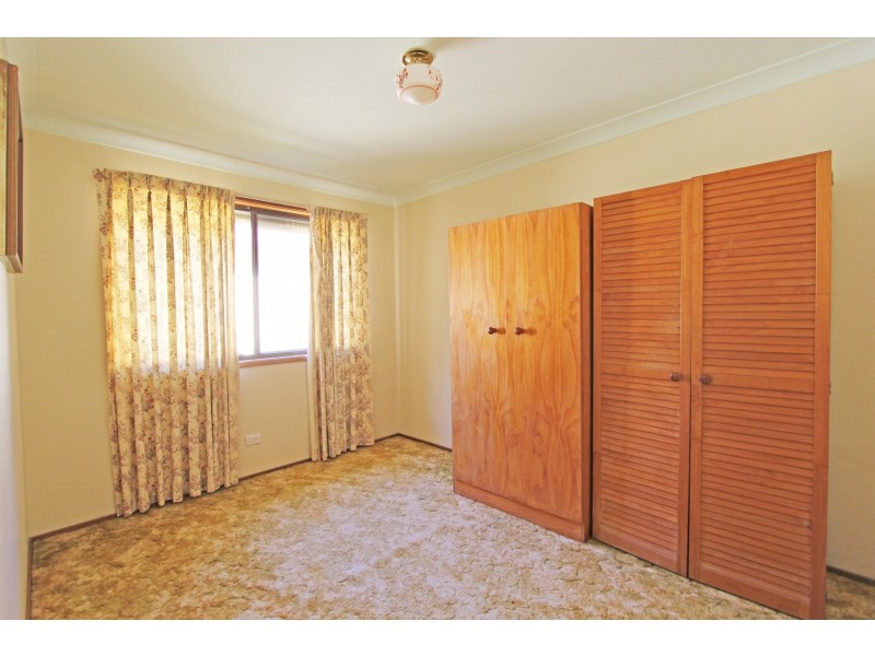 29 Warner Avenue, Tuggerawong NSW 2259