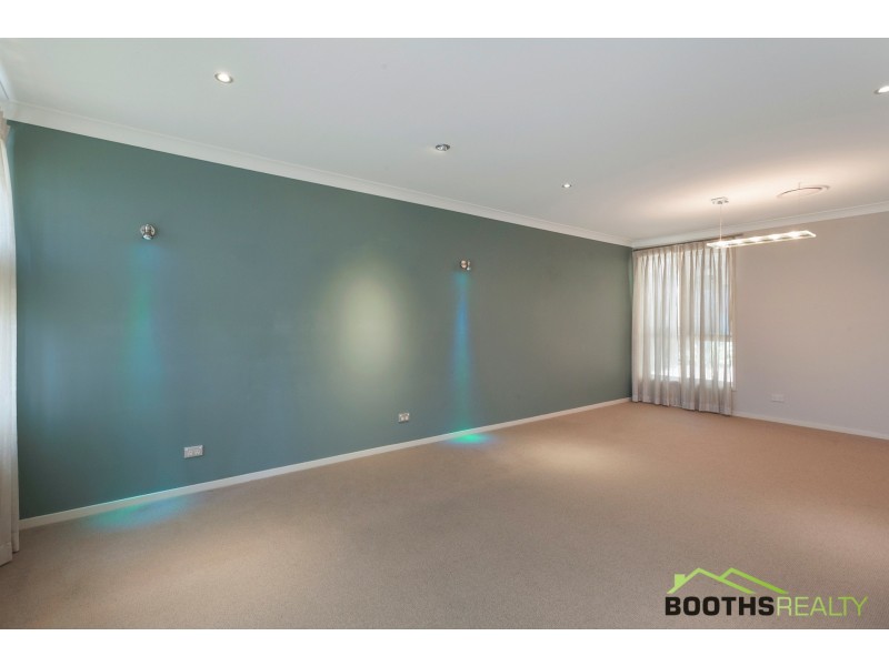 60 Stan Johnson Drive, Hamlyn Terrace NSW 2259