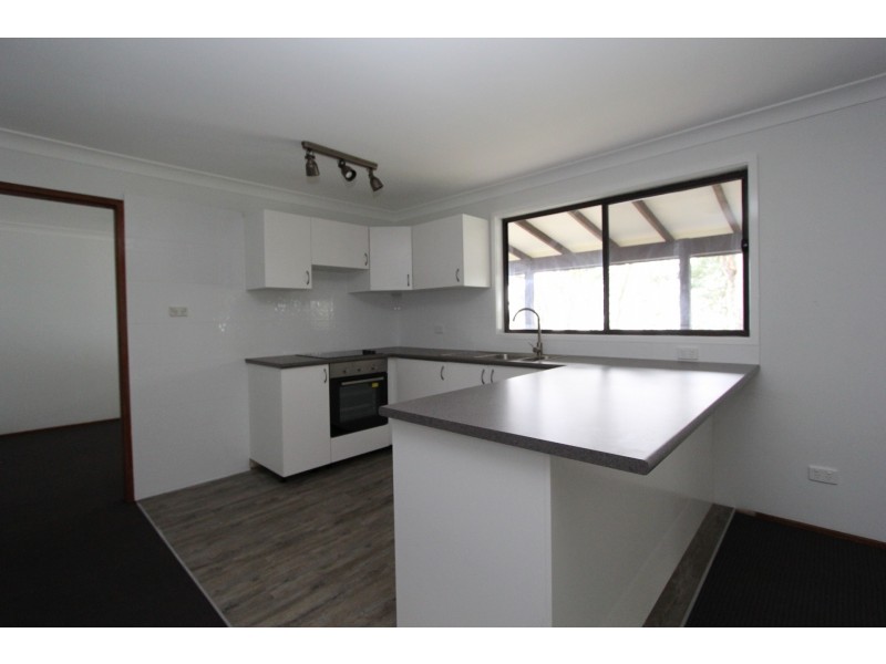100 Marks Road, Gorokan NSW 2263