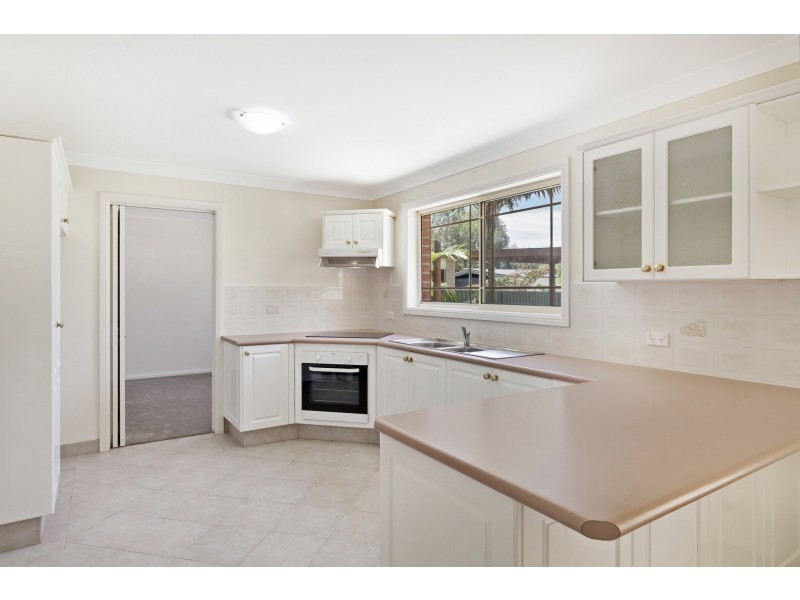 12 Yackerboom Ave, Buff Point NSW 2262