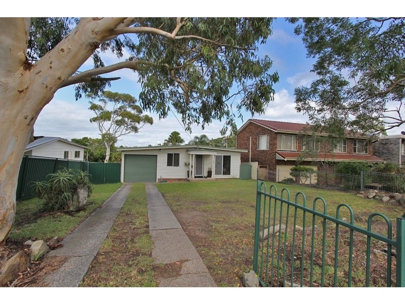 14 Coonanga Avenue, Budgewoi NSW 2262