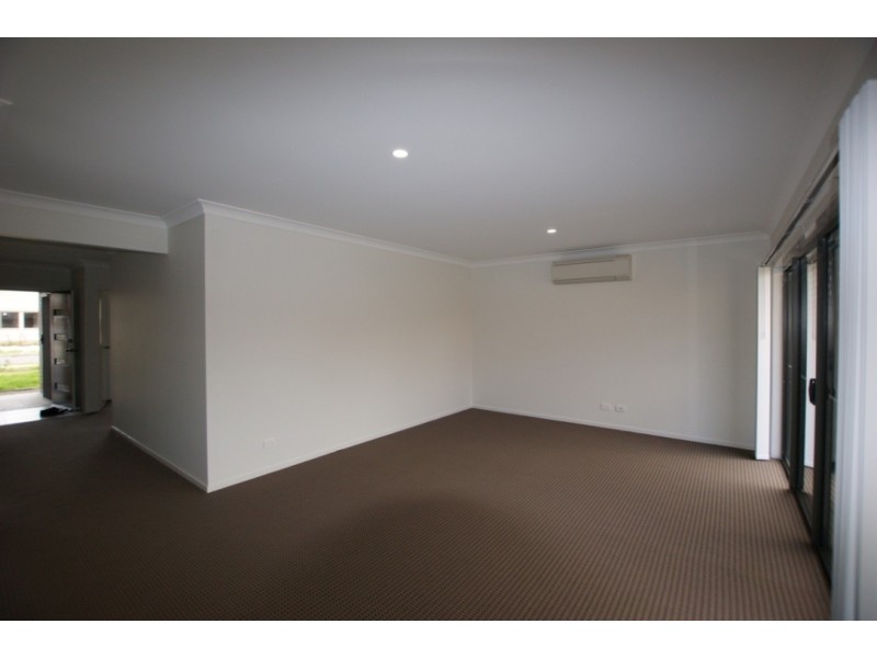 1 Nigella Circuit, Hamlyn Terrace NSW 2259