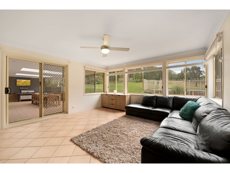 42 Woolmers Crescent, Mardi NSW 2259