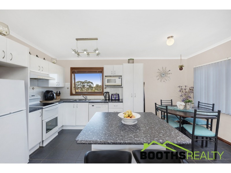 8 Cambridge Avenue, Kanwal NSW 2259