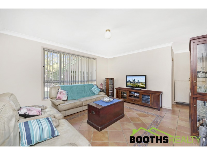 94 Cadonia Road, Tuggerawong NSW 2259