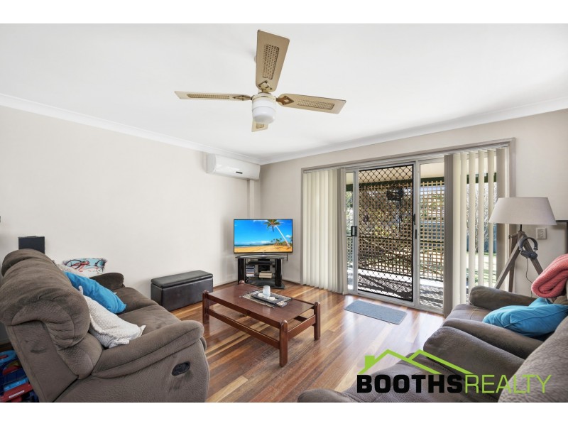 94 Cadonia Road, Tuggerawong NSW 2259