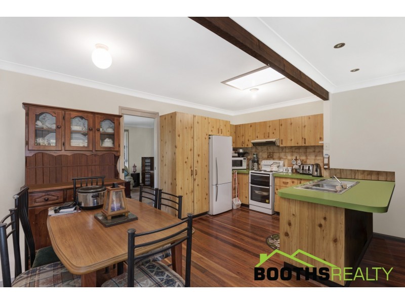 94 Cadonia Road, Tuggerawong NSW 2259