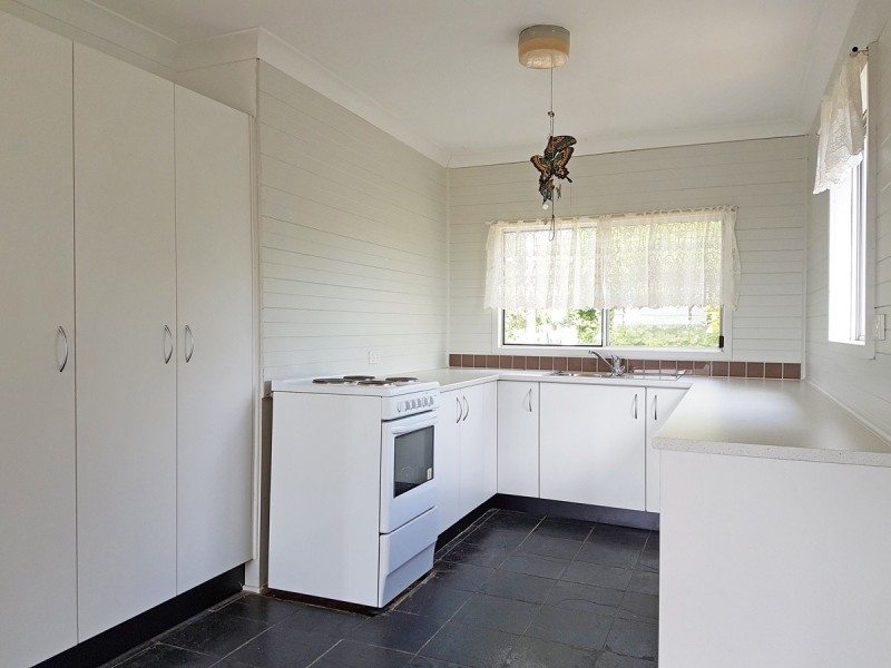 20 Middlesex Avenue, Gorokan NSW 2263