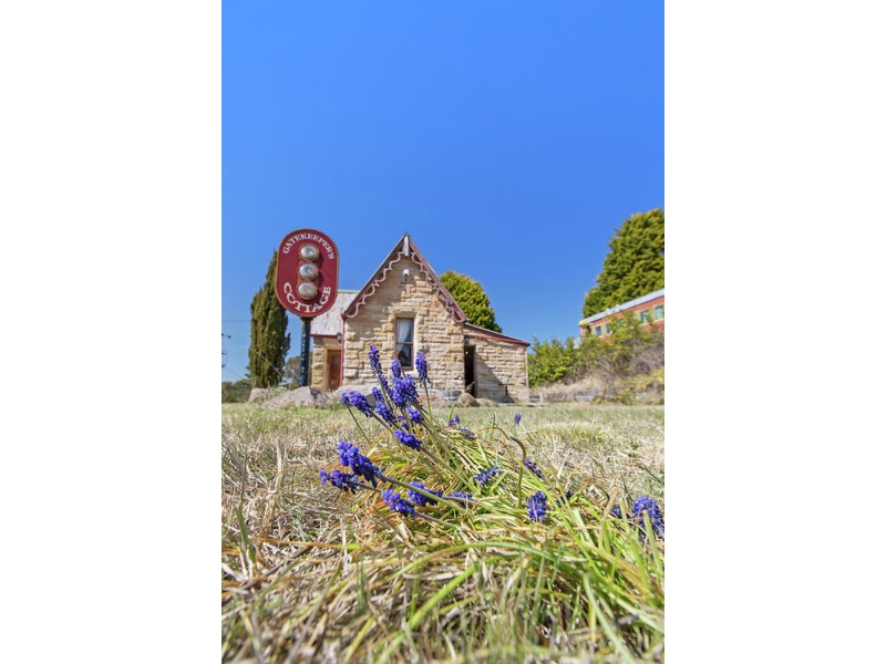 3 Hughes Lane, Marrangaroo NSW 2790