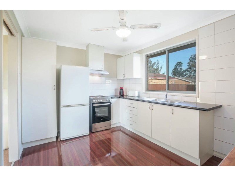 15 Elwood Crescent, Quakers Hill NSW 2763