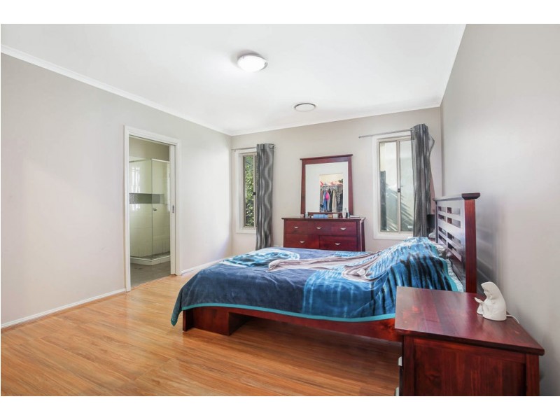 11 Drummond Avenue, Ropes Crossing NSW 2760