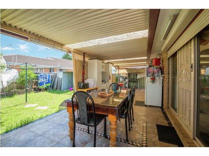 4 Burrowes Grove, Dean Park NSW 2761