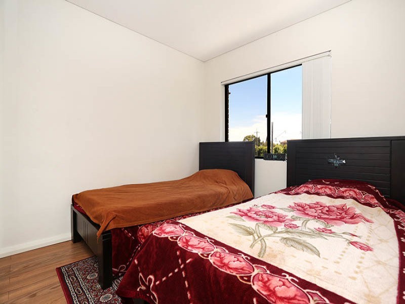 6/5A Fairlight Avenue, Fairfield NSW 2165
