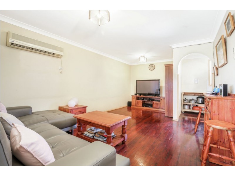 1 Durward Street, Dean Park NSW 2761