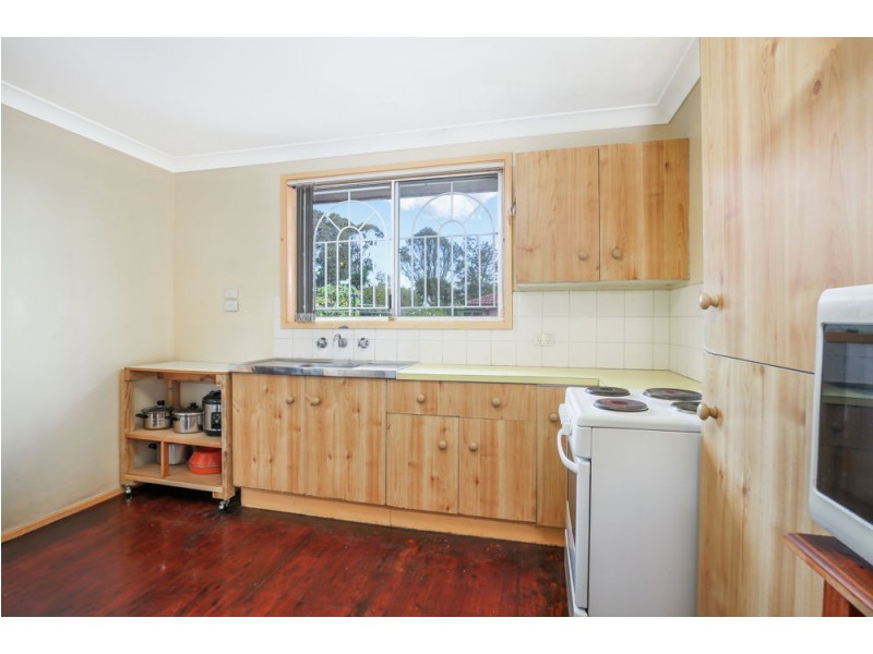 1 Durward Street, Dean Park NSW 2761