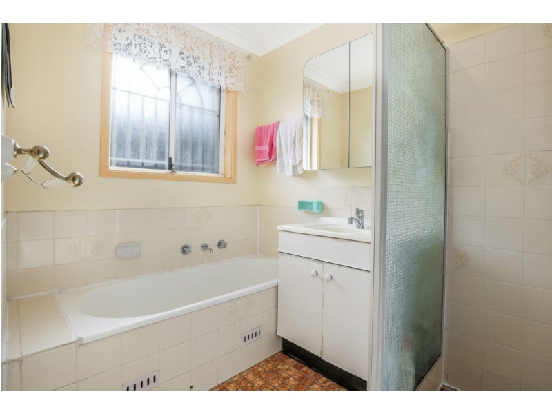 1 Durward Street, Dean Park NSW 2761