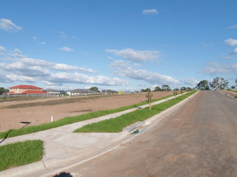 Claremont Meadows NSW 2747