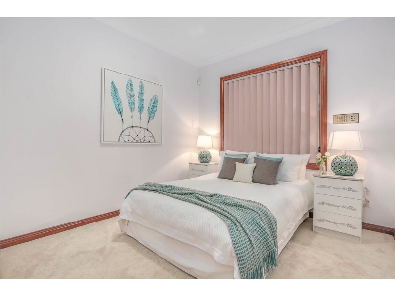 4 Roxburgh Place, Bella Vista NSW 2153