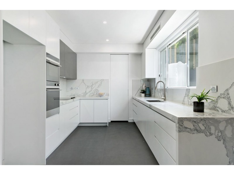 10 Wyuna Place, Oatlands NSW 2117