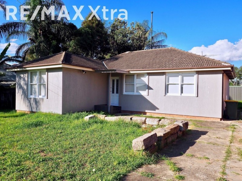 33 Raine Avenue, Liverpool NSW 2170