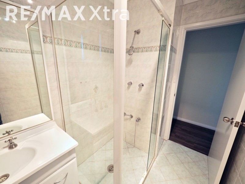 33 Raine Avenue, Liverpool NSW 2170