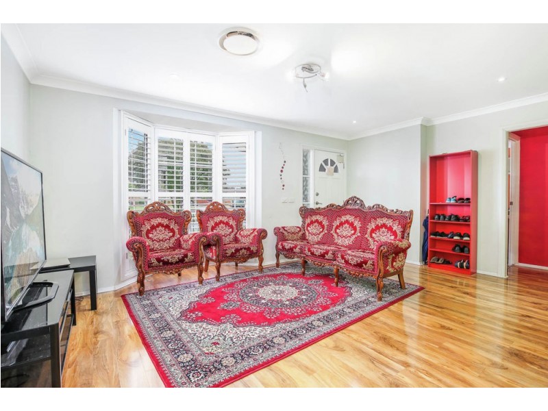 38 Carroll Crescent, Plumpton NSW 2761