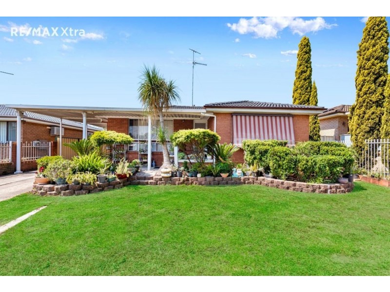 42 Glenn Street, Dean Park NSW 2761