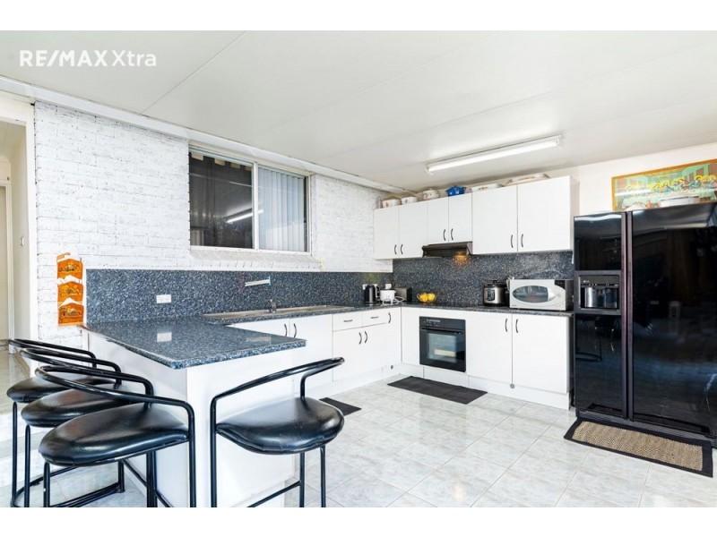 42 Glenn Street, Dean Park NSW 2761