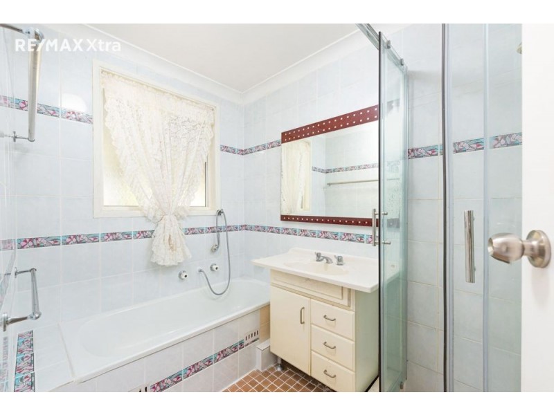 42 Glenn Street, Dean Park NSW 2761