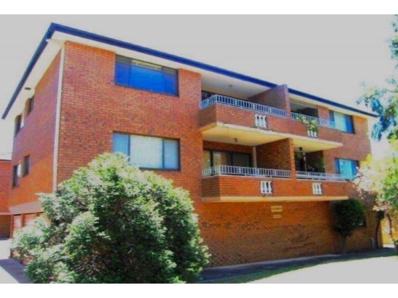 2/11-13 Jessie Street, Westmead NSW 2145