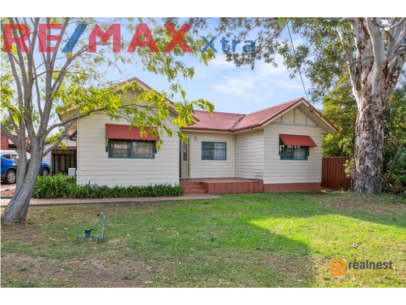 4 Highland Avenue, Toongabbie NSW 2146