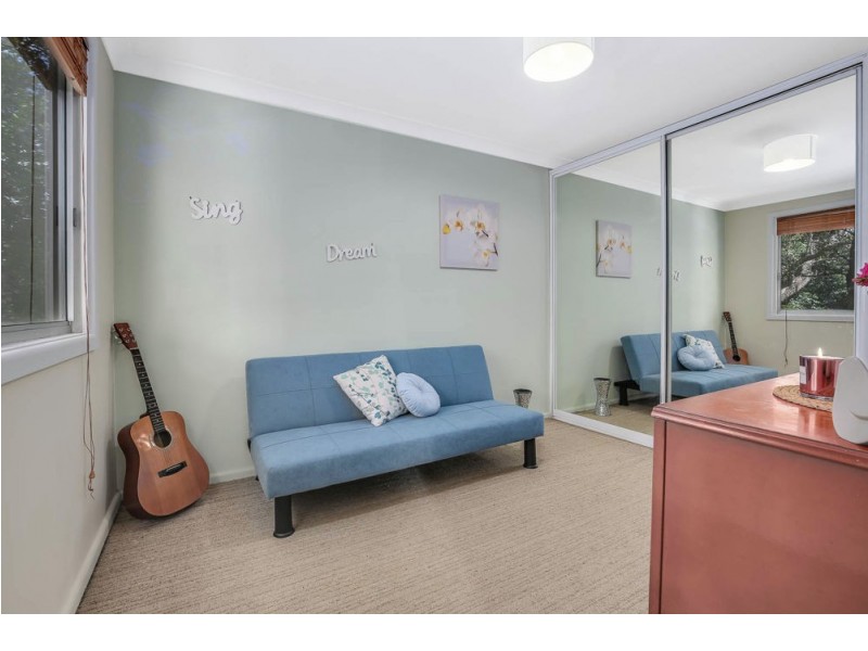 1 Highland Avenue, Toongabbie NSW 2146