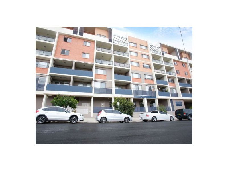 24/3-9 Warby Street, Campbelltown NSW 2560