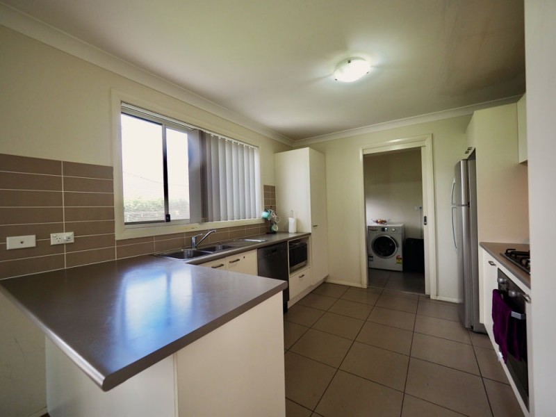 11 Britannia Drive, Glenfield NSW 2167