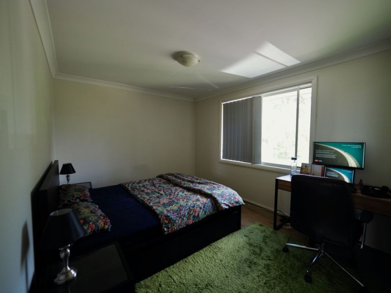 11 Britannia Drive, Glenfield NSW 2167