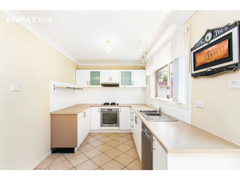 2/83 Whitford Road, Hinchinbrook NSW 2168