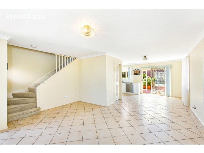 2/83 Whitford Road, Hinchinbrook NSW 2168
