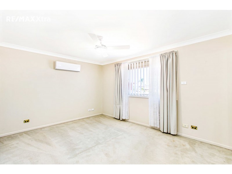 2/83 Whitford Road, Hinchinbrook NSW 2168