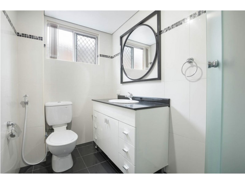 10/92 Harris Street, Fairfield NSW 2165