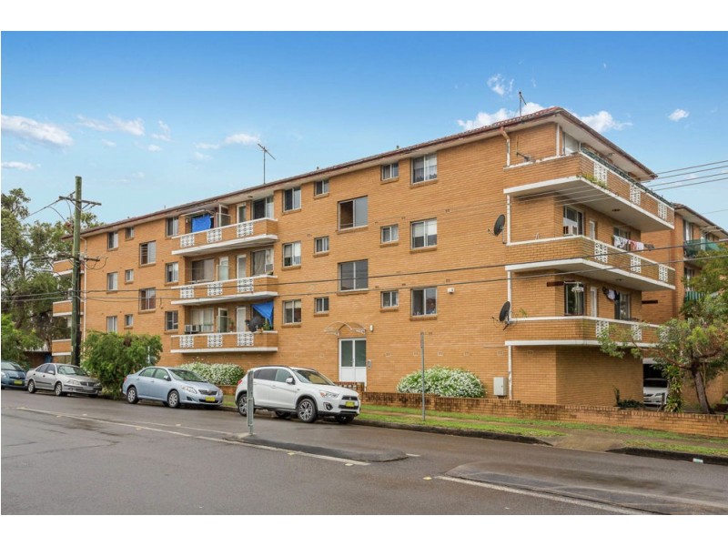 10/92 Harris Street, Fairfield NSW 2165