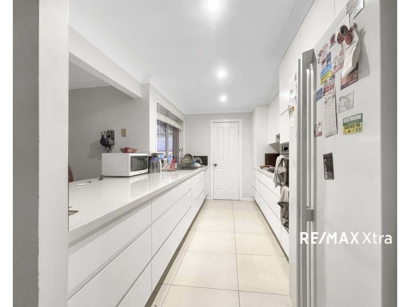 49 Sherridon Crescent, Quakers Hill NSW 2763