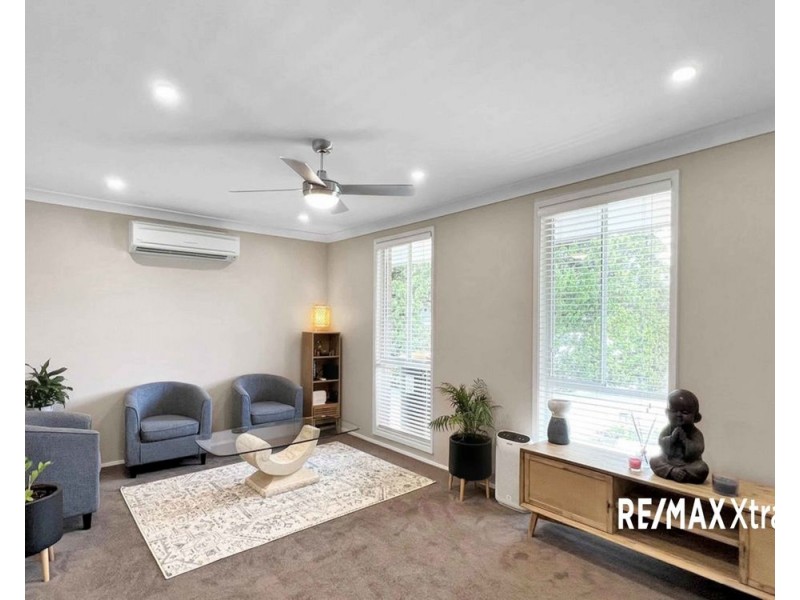 8 Moore Place, Doonside NSW 2767