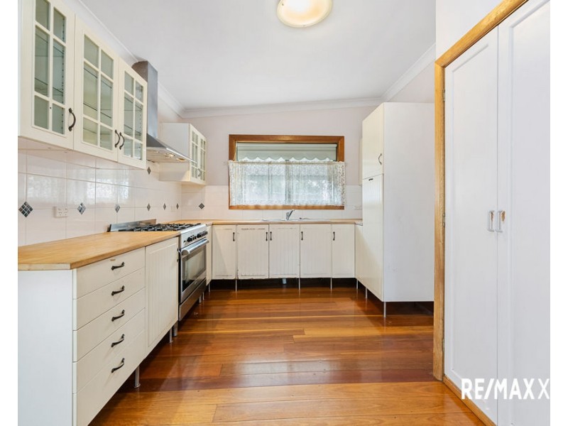 4 Highland Avenue, Toongabbie NSW 2146