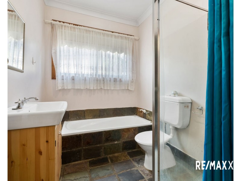 4 Highland Avenue, Toongabbie NSW 2146