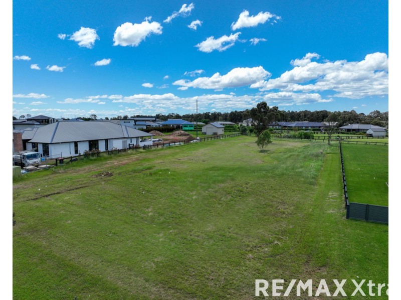 13 Humewood Place, Luddenham NSW 2745