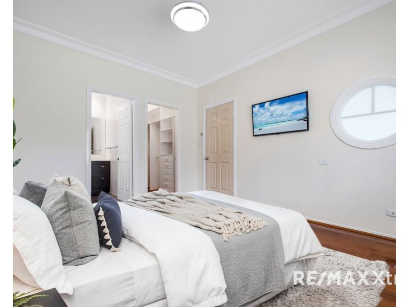 6 Blackwood Place, Oatlands NSW 2117