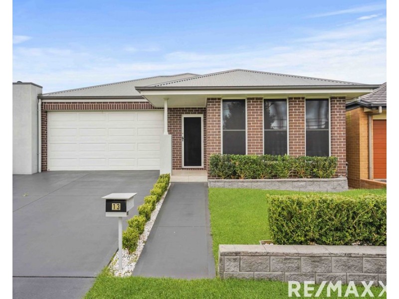 13 Darug Avenue, Glenmore Park NSW 2745